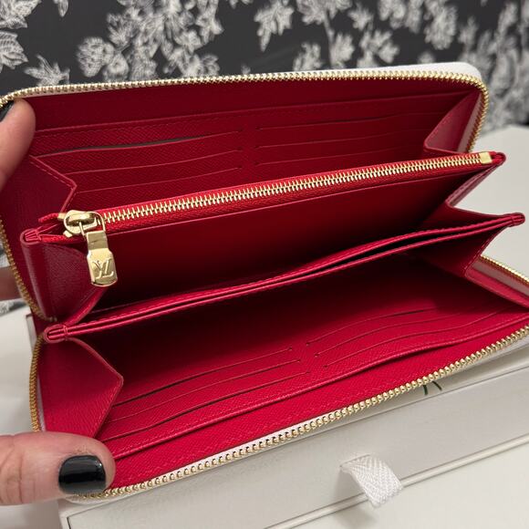 LOUIS VUITTON x Murakami 2025 Zippy Wallet M14240 White Monogram Cherry NEW Box - Picture 8 of 14